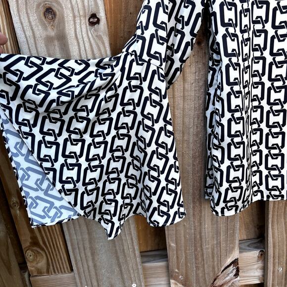Milly Holly Chain-Print Bell-Sleeve Top Black White Long Sleeve Blouse 4 Small - Picture 8 of 10